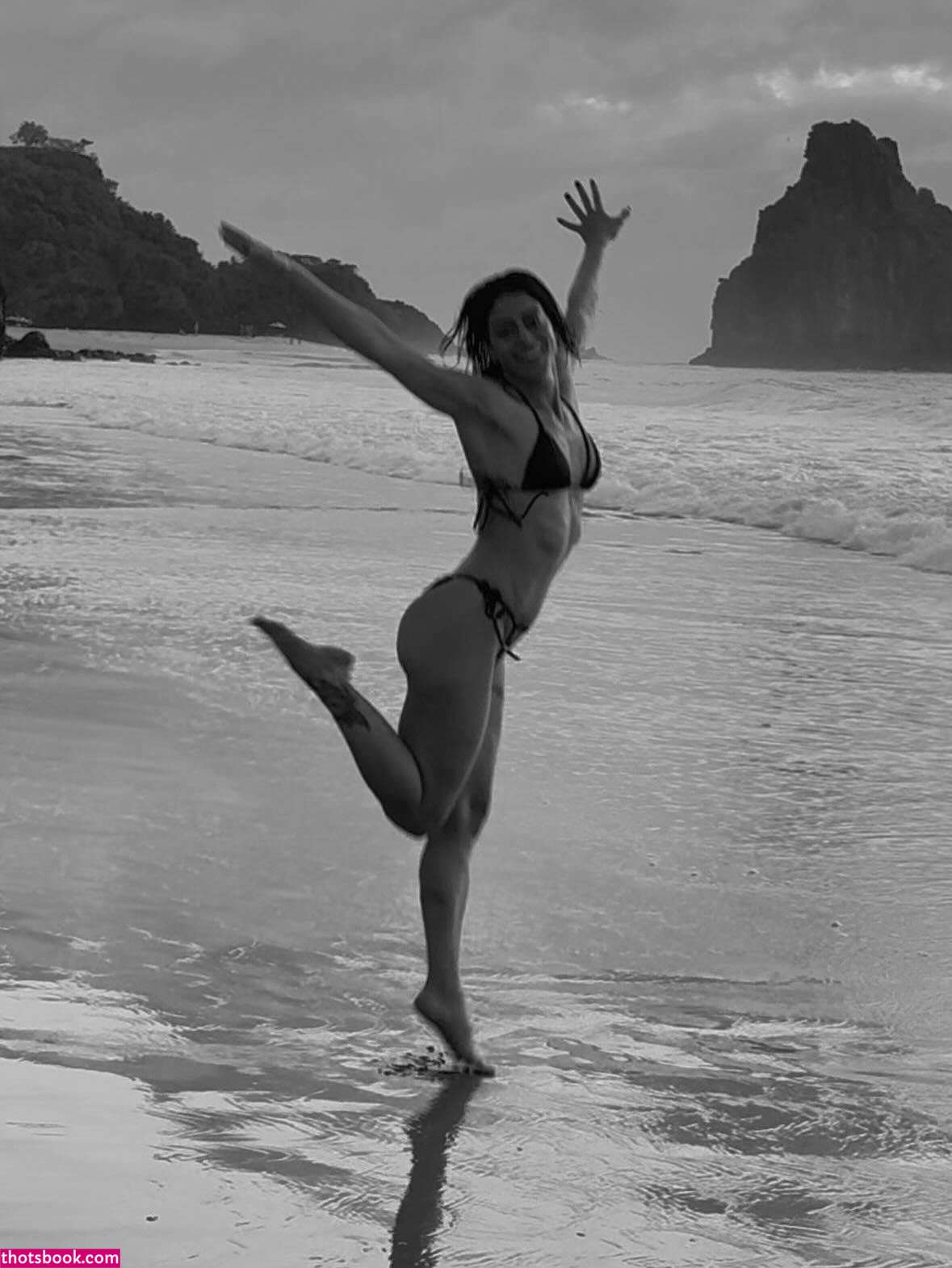 Carol Castro Photo #29