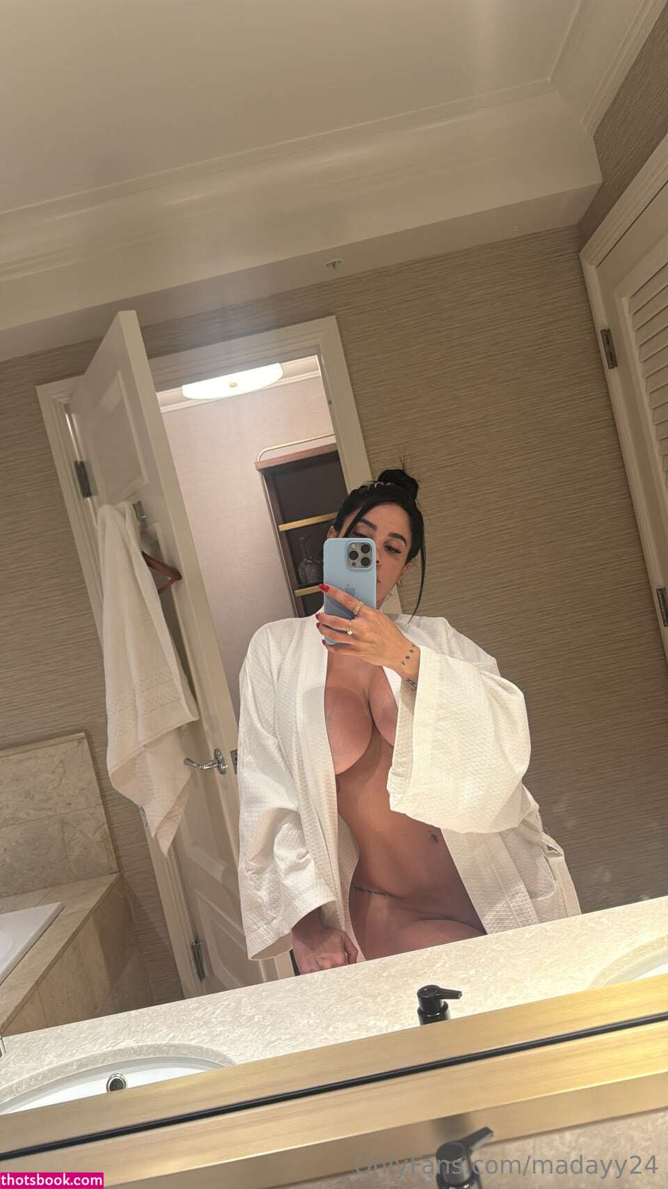 Maday Castellano Photo #86