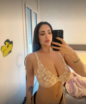 Sanna Meira Photo #76