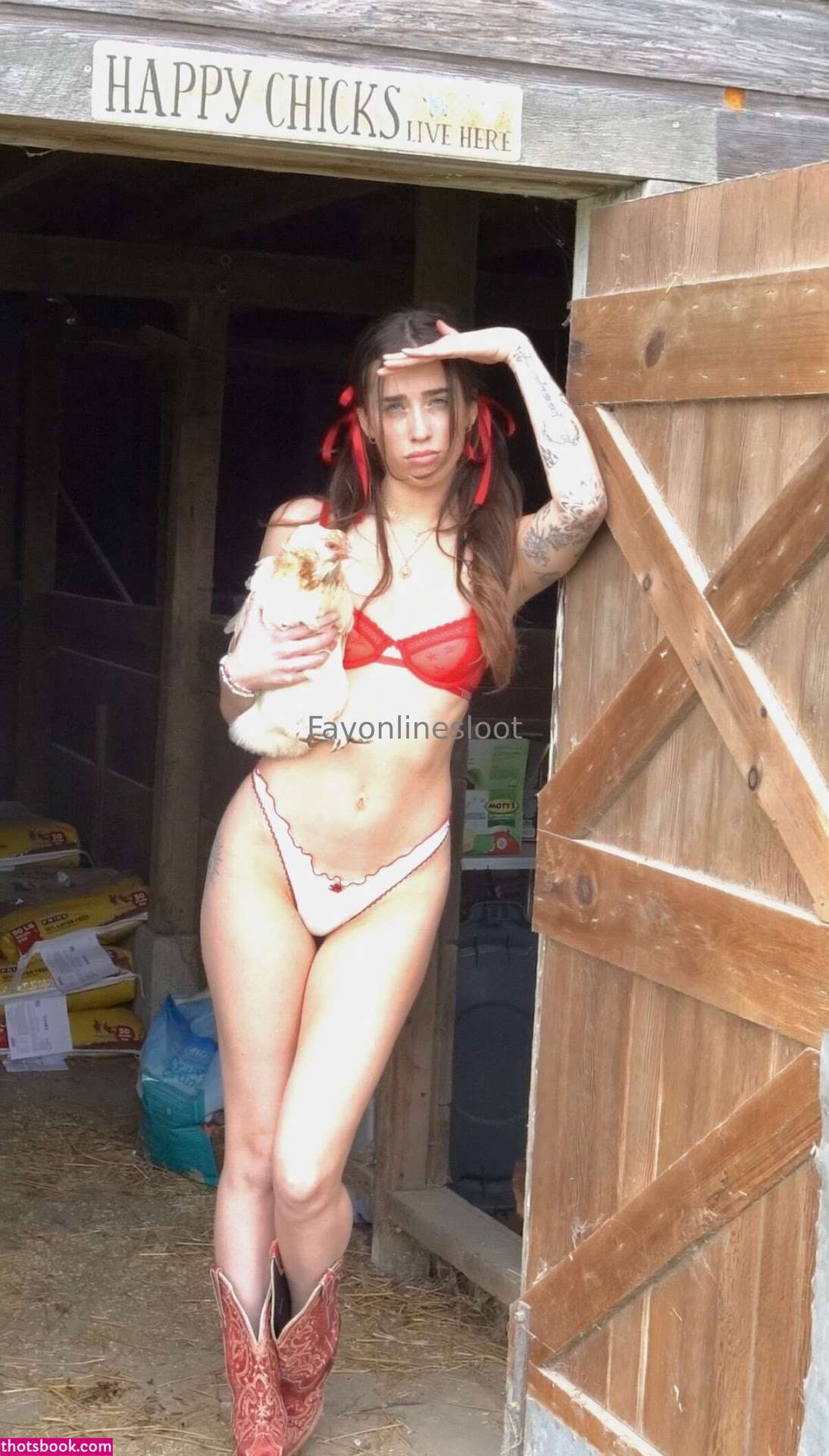 Livinia Roberts Photo #116