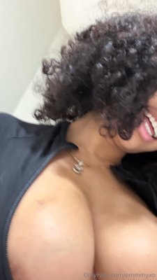emmmyxo Photo #24