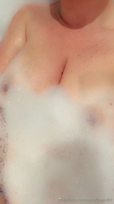 giraffegirl87 Photo #21