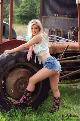 Jess Davies Photo #67