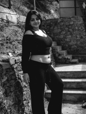 Nupur Ahuja Photo #10