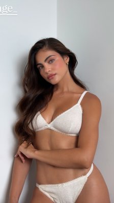 Sara Orrego Photo #20