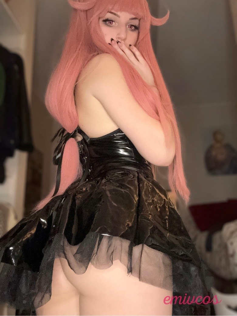 emivcos Photo #1
