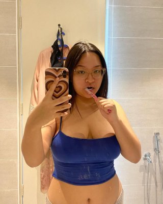 lilasianthiccie Photo #33