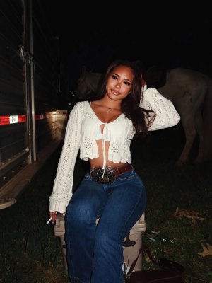Brooklyn Nguyen Photo #9