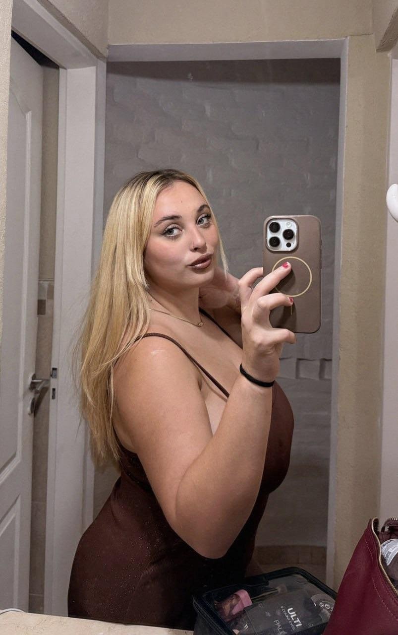 thickbri Photo #35