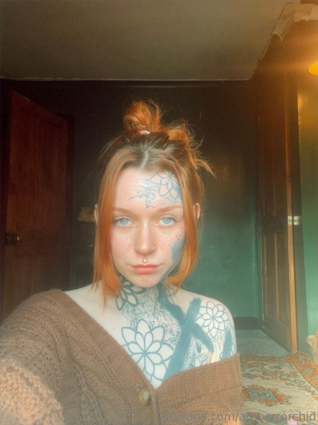 amberrorchid Photo #38