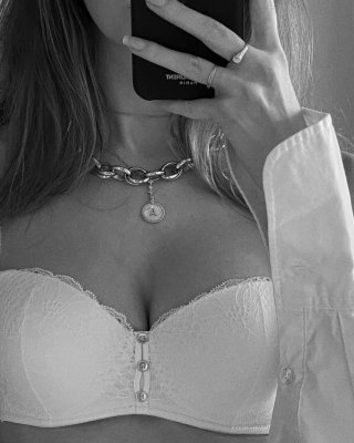 Angelina Texier Photo #66