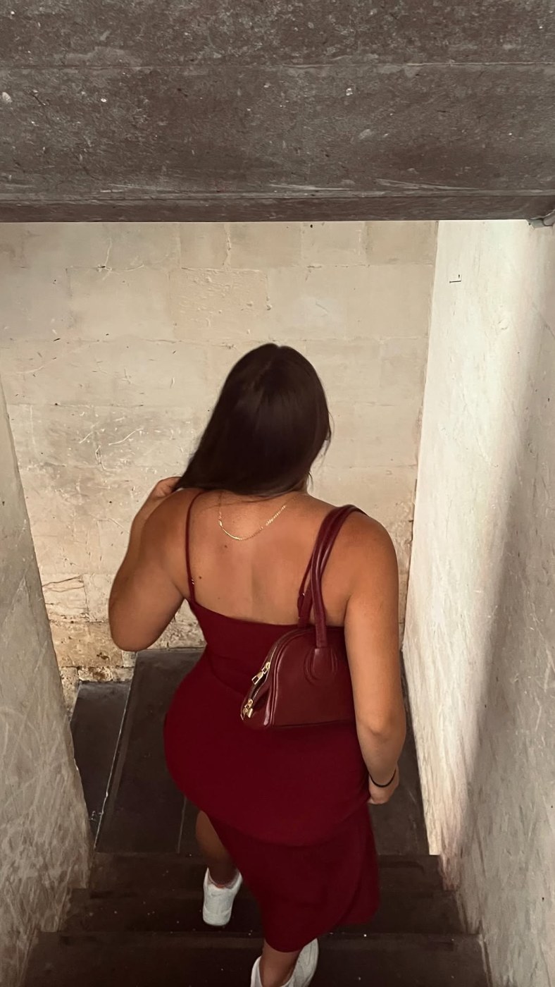 Menekşe Nur Fırat Photo #14