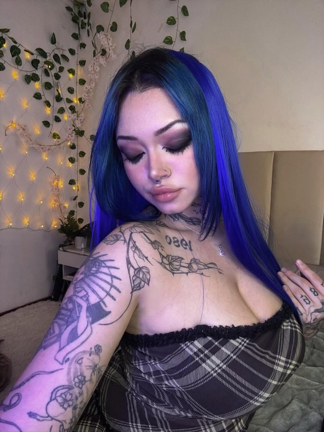 abru_shaddixx Photo #54