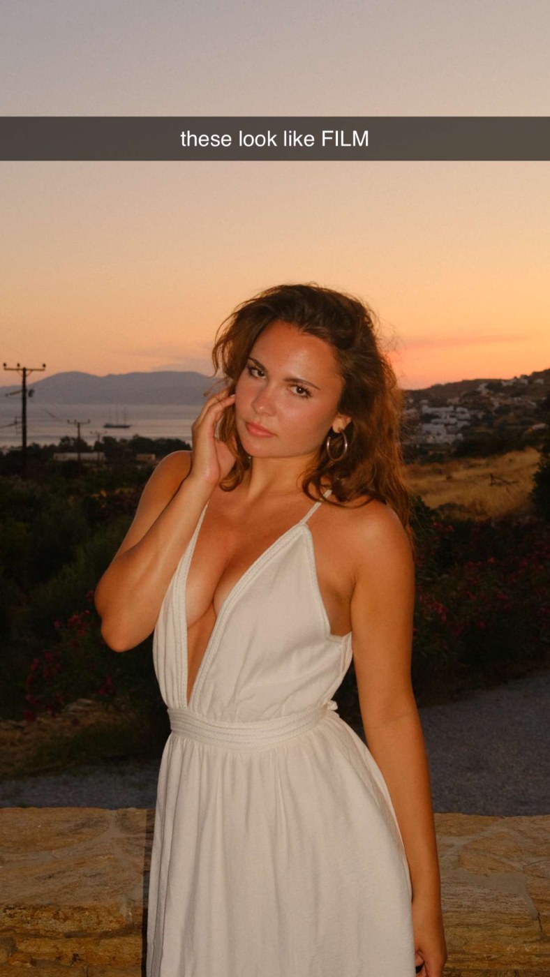 Ester Dobrik Photo #10