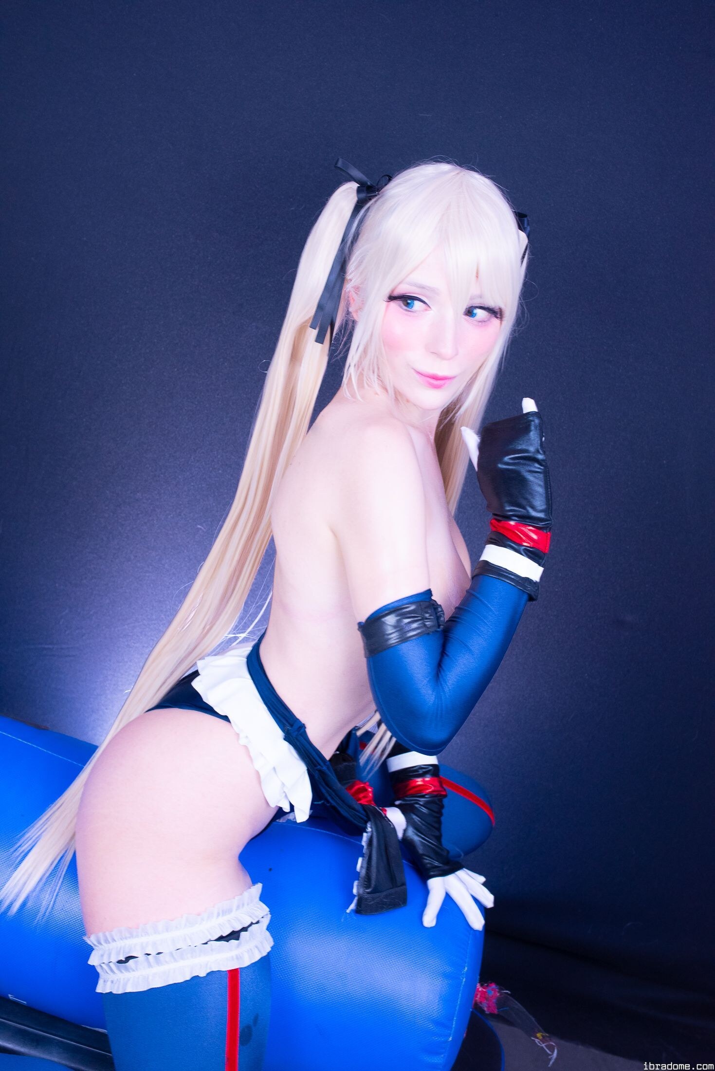 Katyuska Moonfox Photo #1144