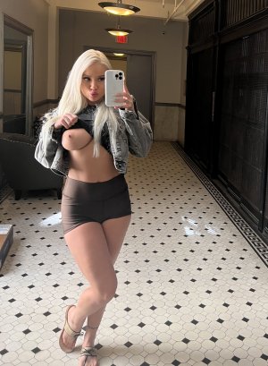 Kylie Page Photo #57