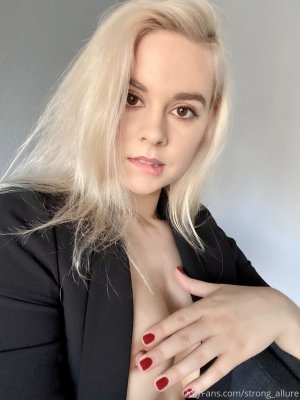 Strong Allure Photo #309