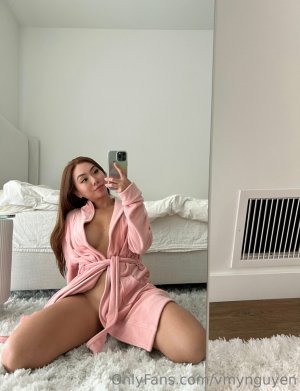 Victoria Nguyen Photo #147