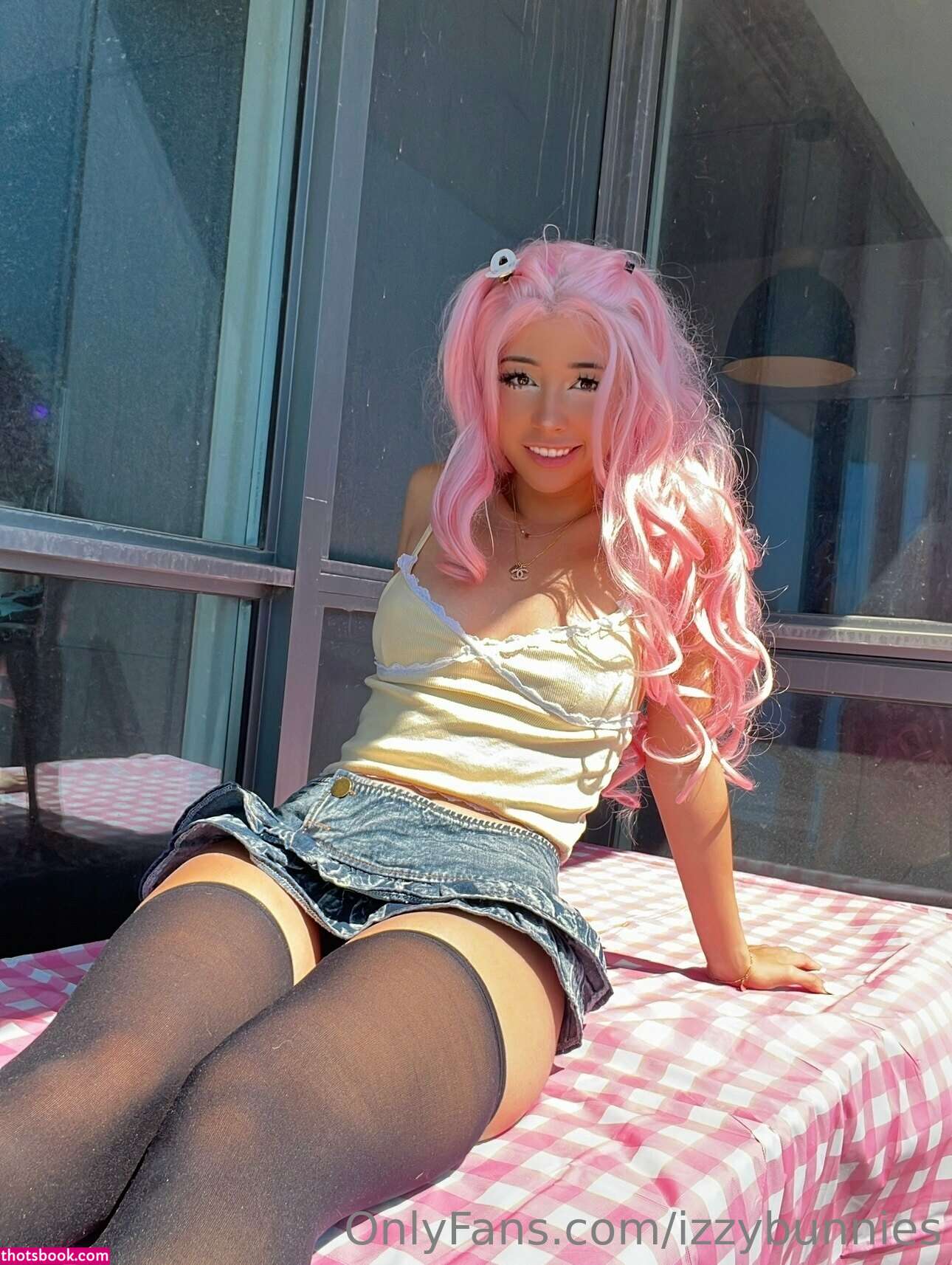 Izzybunnies Photo #179