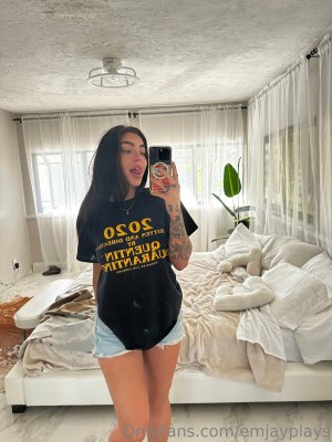 Emily Rinaudo Photo #181