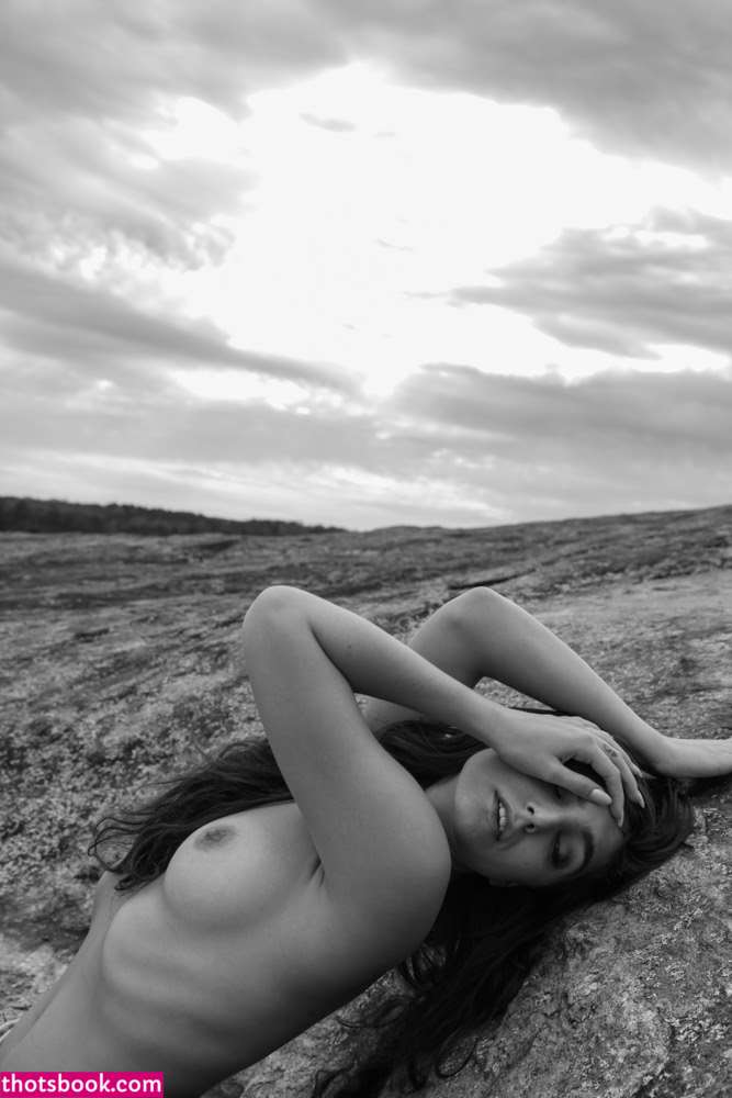 Emily Rinaudo Photo #210