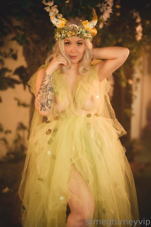 Meg Turney Photo #704