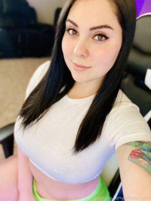 Brooke Synn Photo #205