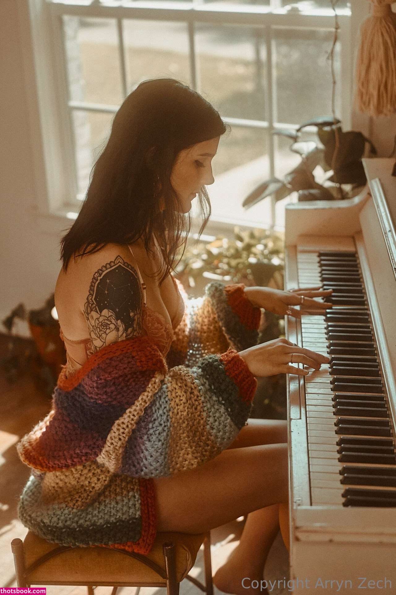 Arryn Zech Photo #357