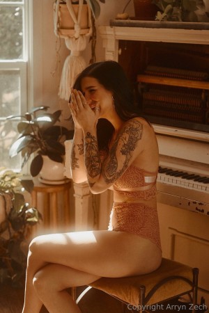 Arryn Zech Photo #350