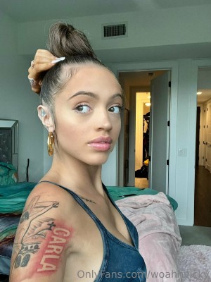 Woah Vicky Photo #91