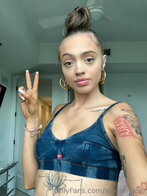 Woah Vicky Photo #93