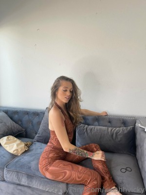 Woah Vicky Photo #135