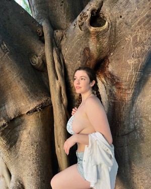 Jazmine Singing Photo #97