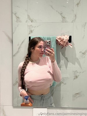 Jazmine Singing Photo #101