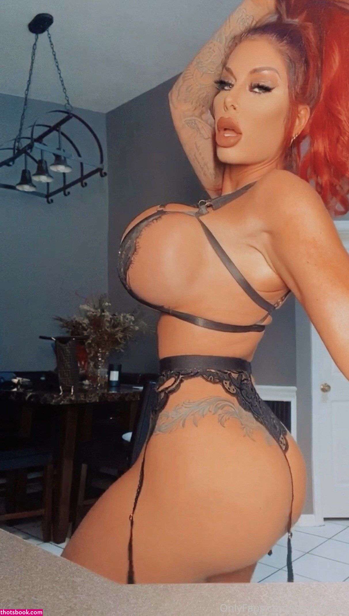 Lindi Nunziato Photo #197