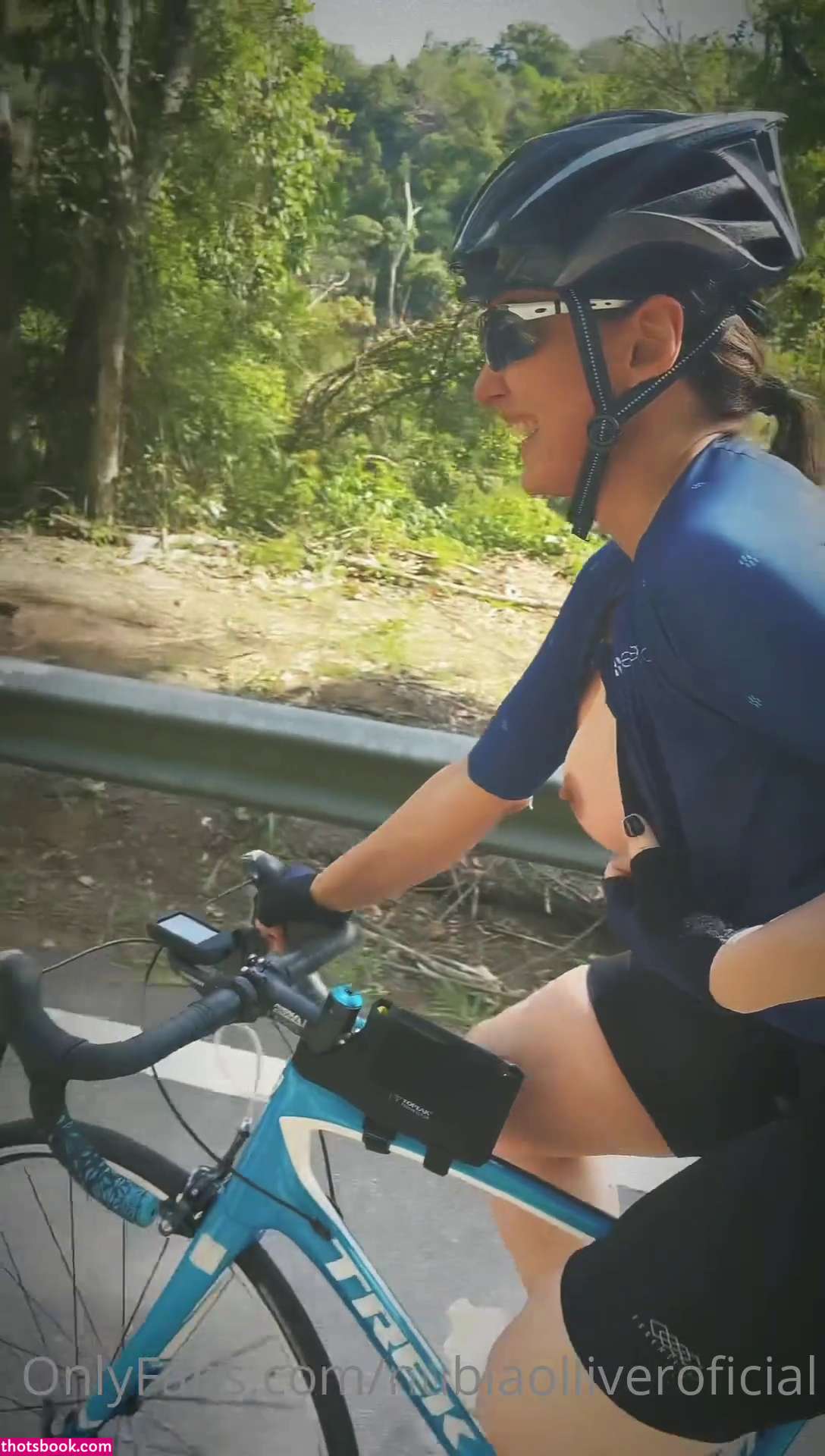 Nubia Oliver Photo #150