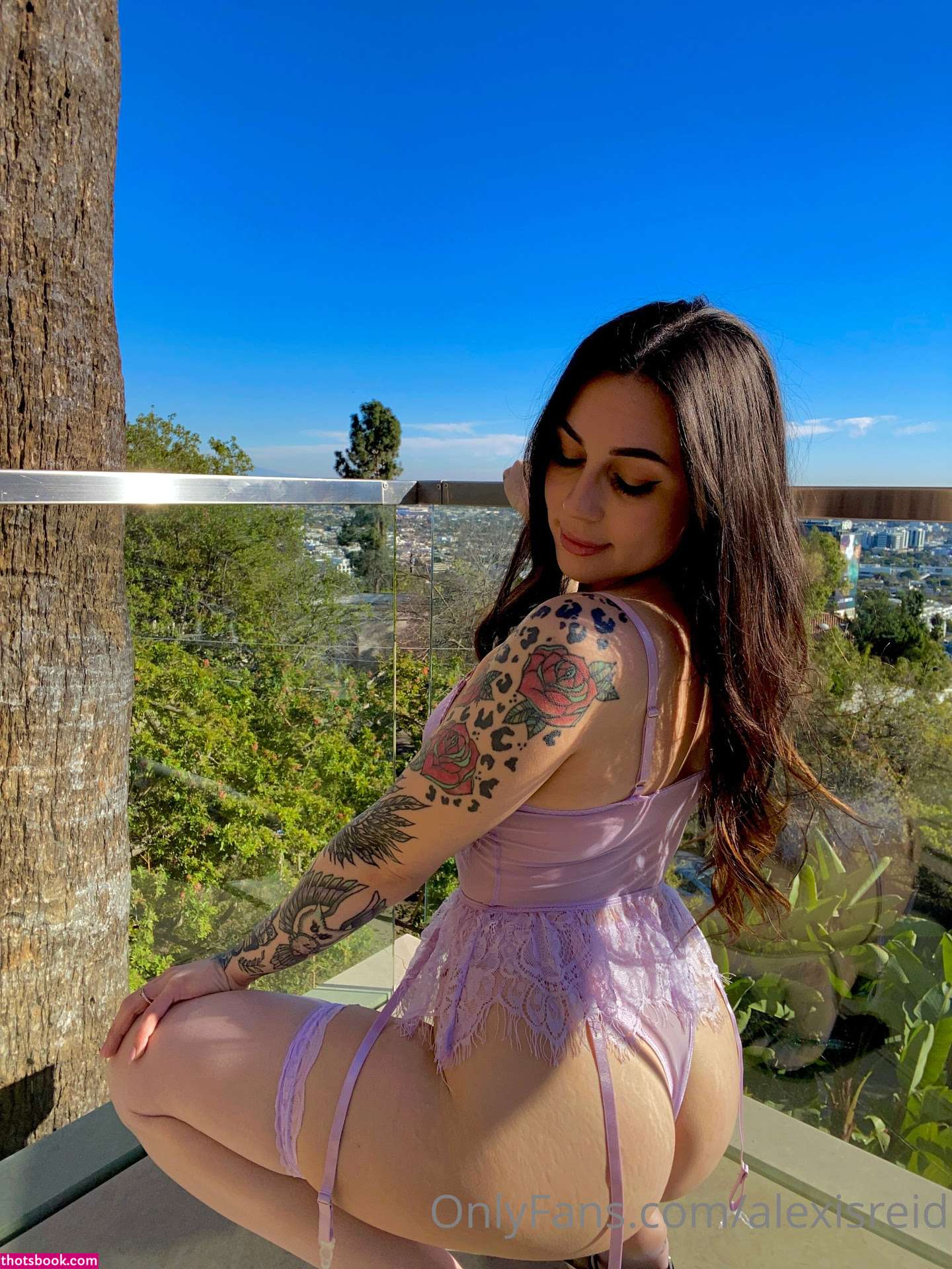 Alexis Reid Photo #45