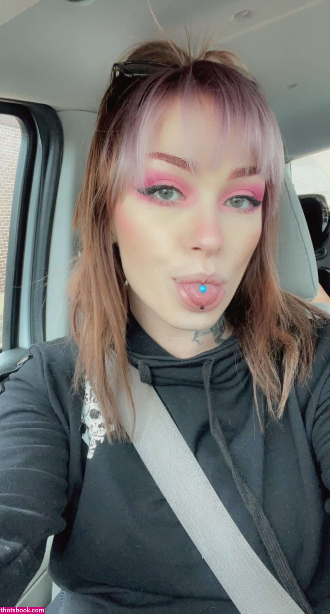 Misslavey666 Photo #13