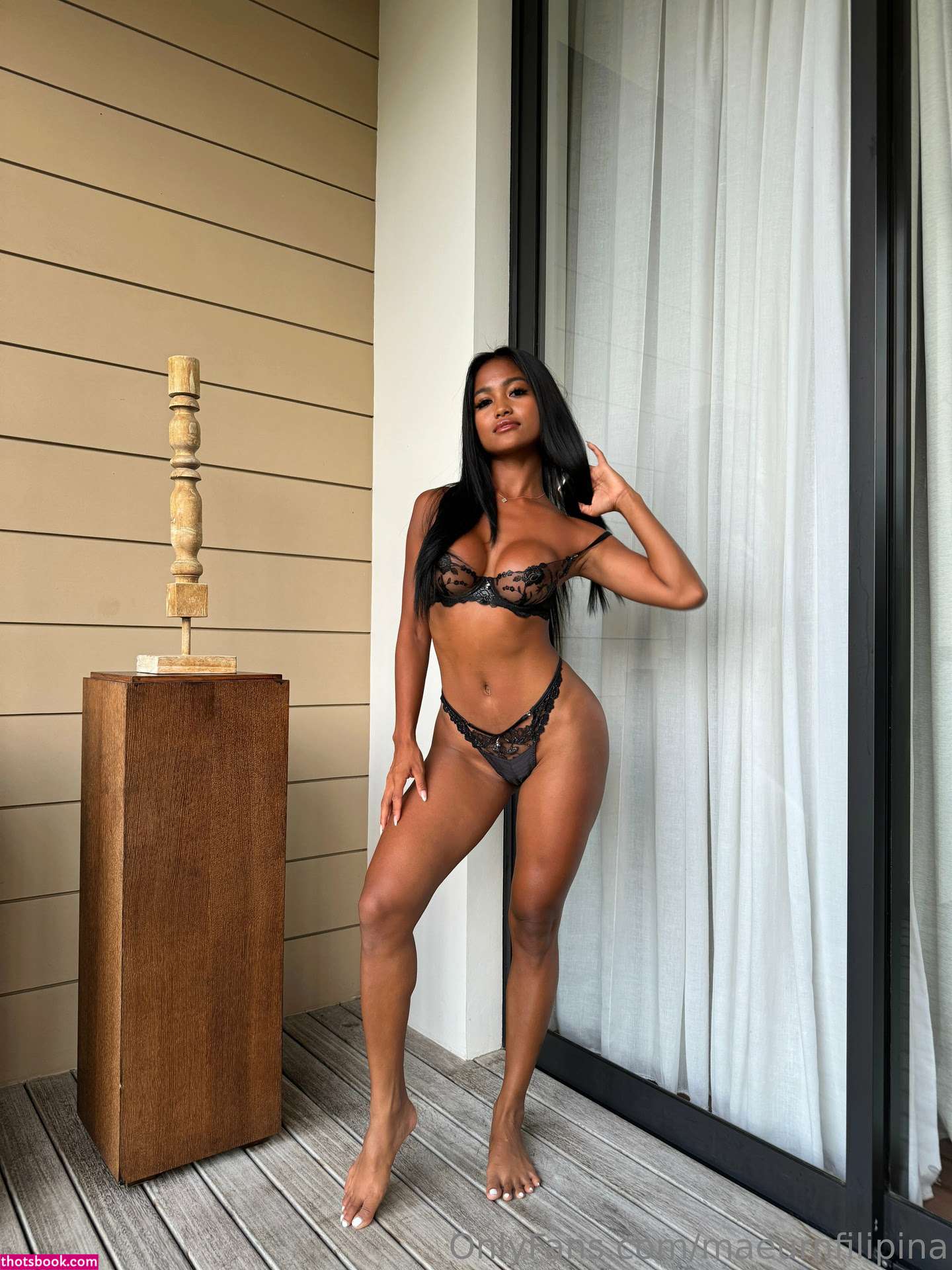 Maeurn Smiles Photo #14