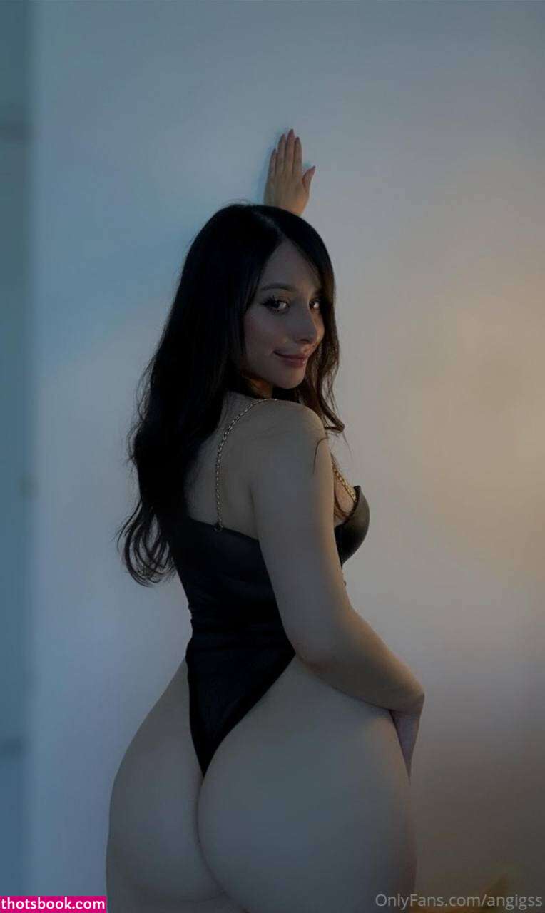 Angigss Photo #27