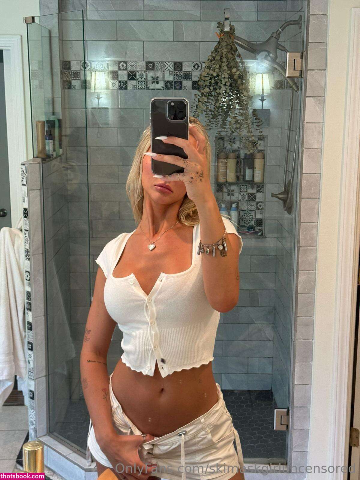 Briana Armbruster Photo #389