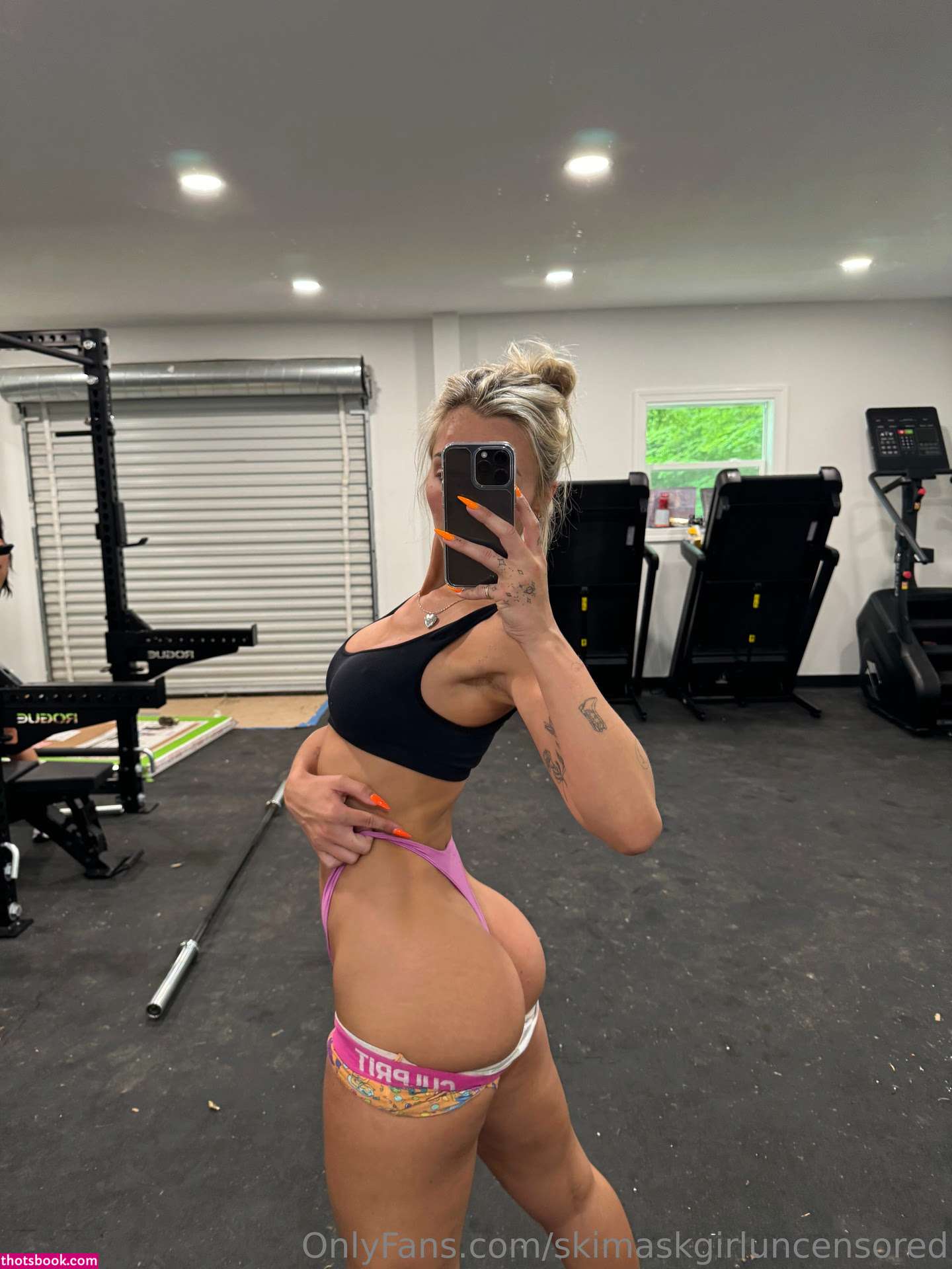 Briana Armbruster Photo #423