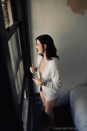 Arryn Zech Photo #500