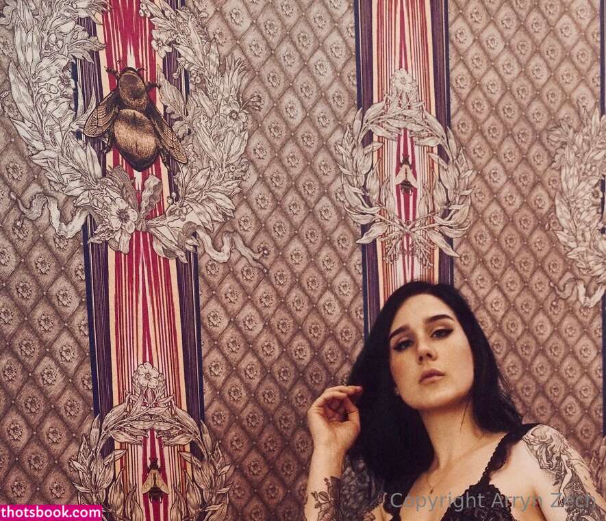 Arryn Zech Photo #518