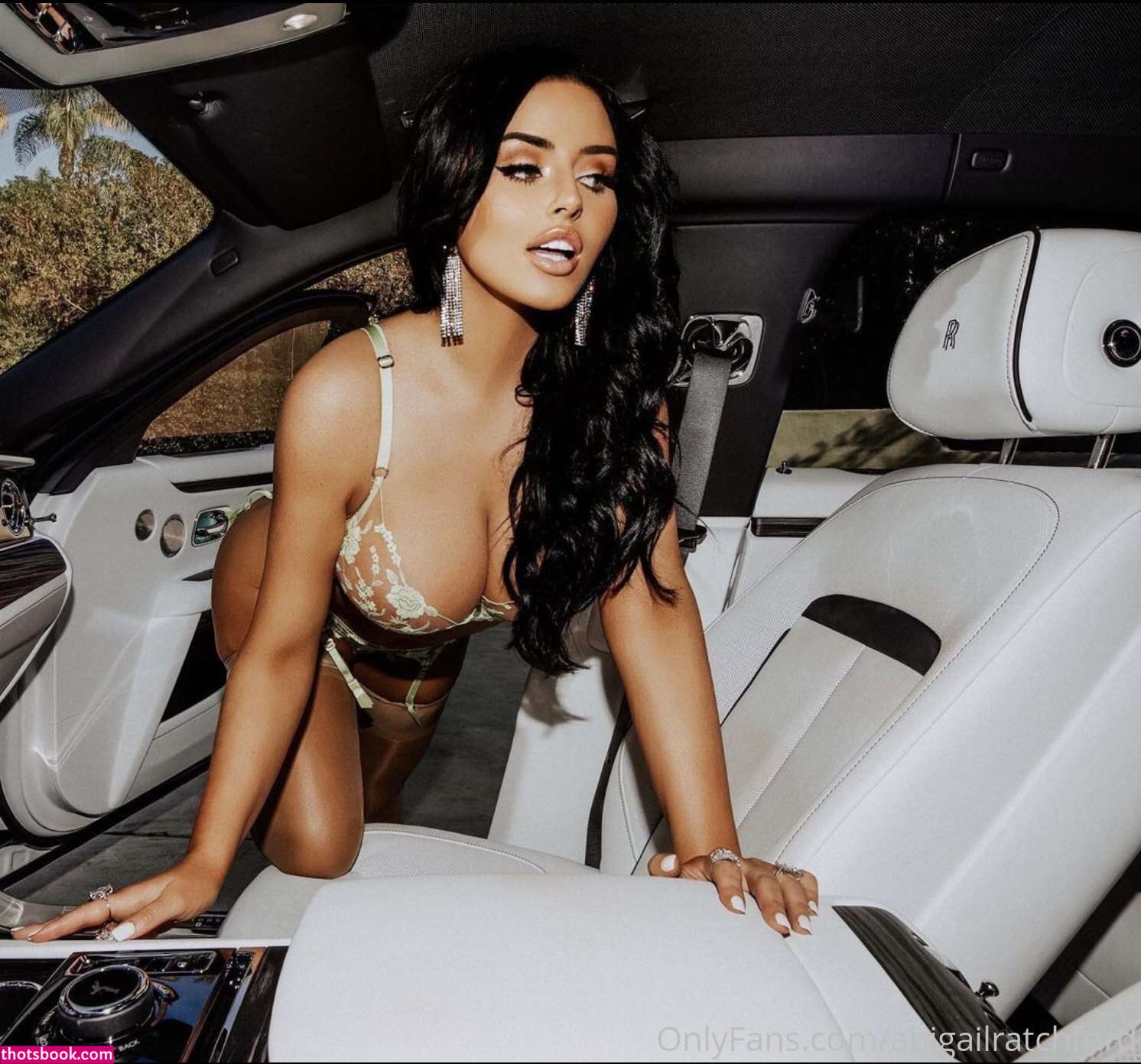 Abigail Ratchford Photo #2