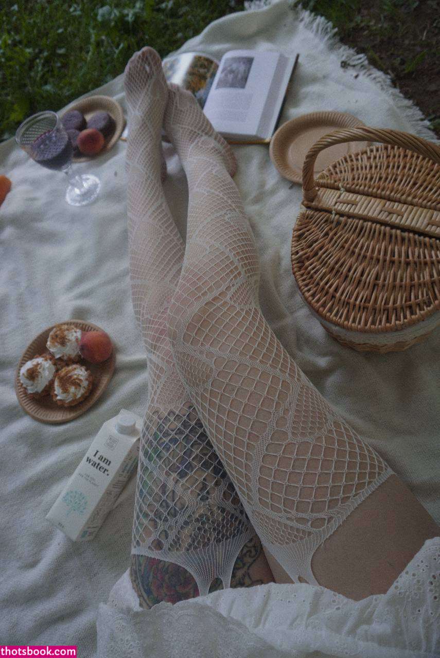 frauleinmilk Photo #387