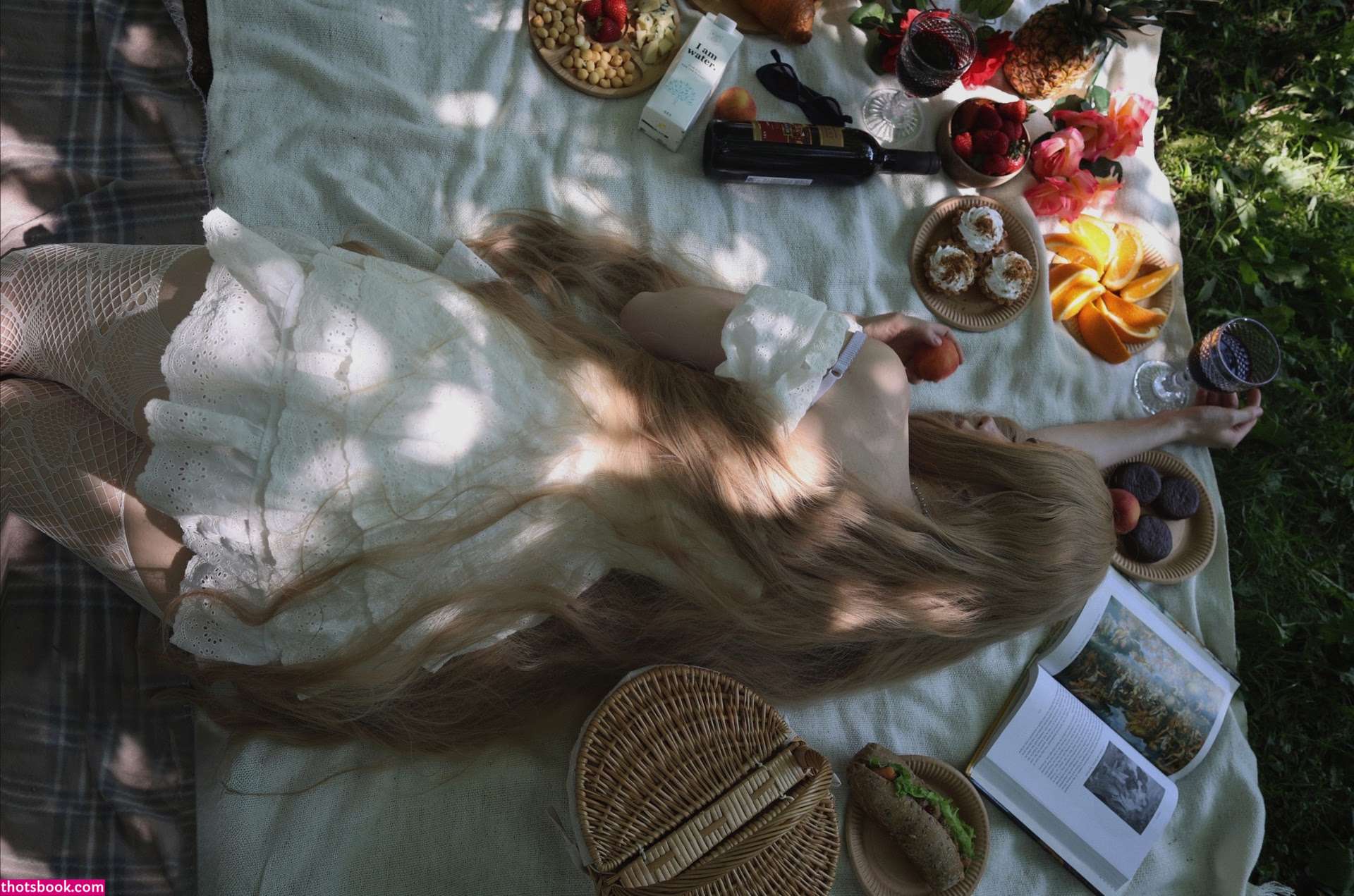 frauleinmilk Photo #394