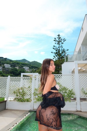 Mikaela Lafuente Photo #619