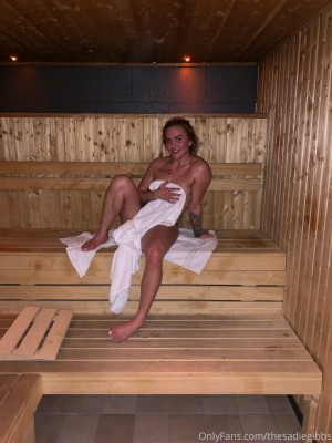 Sadie Gibbs Photo #32