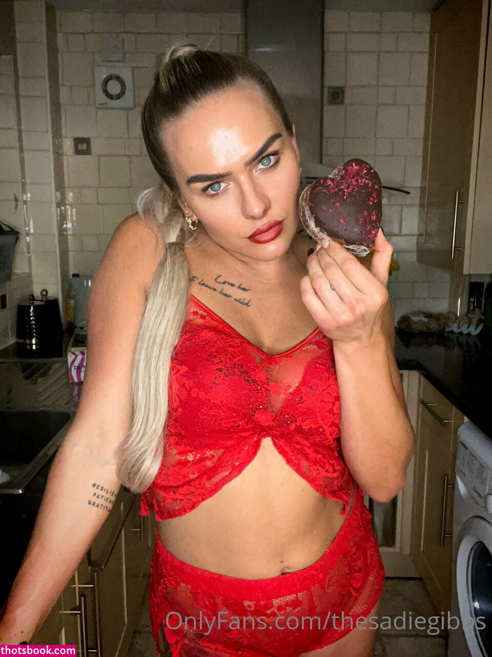 Sadie Gibbs Photo #135